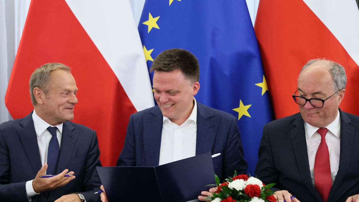 Opozycja ma większość w Sejmie. Na zdjęciu liderzy partii: Donald Tusk, Szymon Hołownia i Włodzimierz Czarzasty