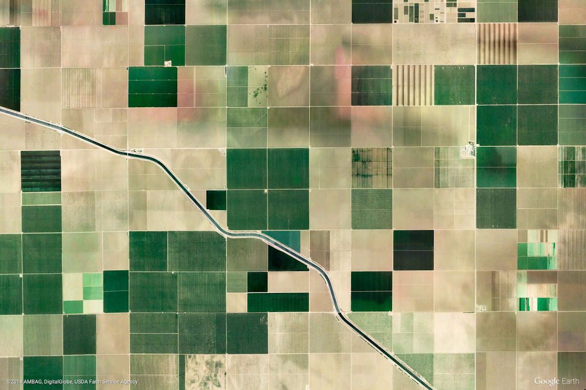 Niezwykłe kolory, kształty i wzory na zdjęciach satelitarnych Ziemi z Google Earth 9