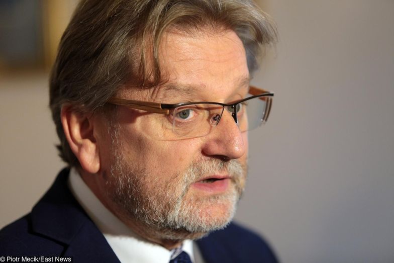 W przeszłości Jarosław Pinkas był wiceministrem zdrowia i prezesem PCK