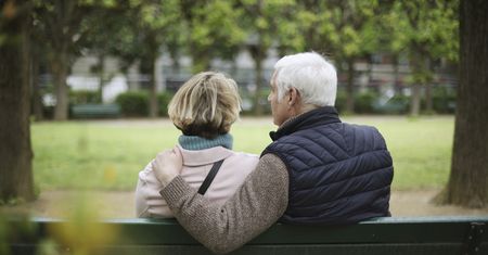Ile lat żyją Polacy? Statystyki nie pozostawiają złudzeń