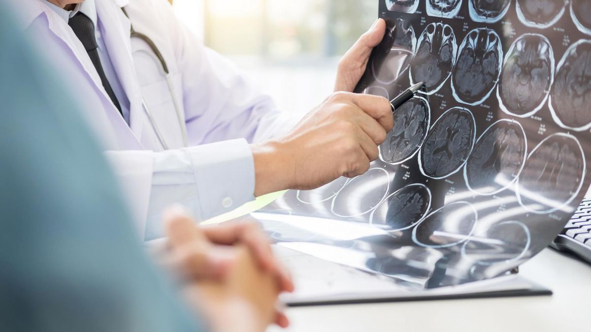 Neurochirurg zajmuje się chorobami układu nerwowego. 