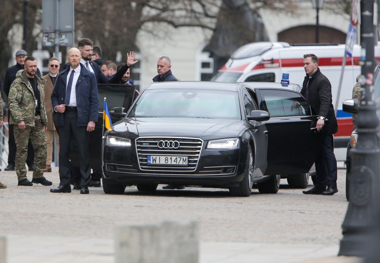 Wołodymyr Zełenski w Audi A8 L Security