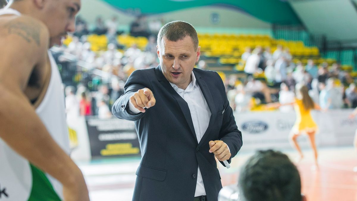 WP SportoweFakty / Na zdjęciu: trener Mariusz Niedbalski