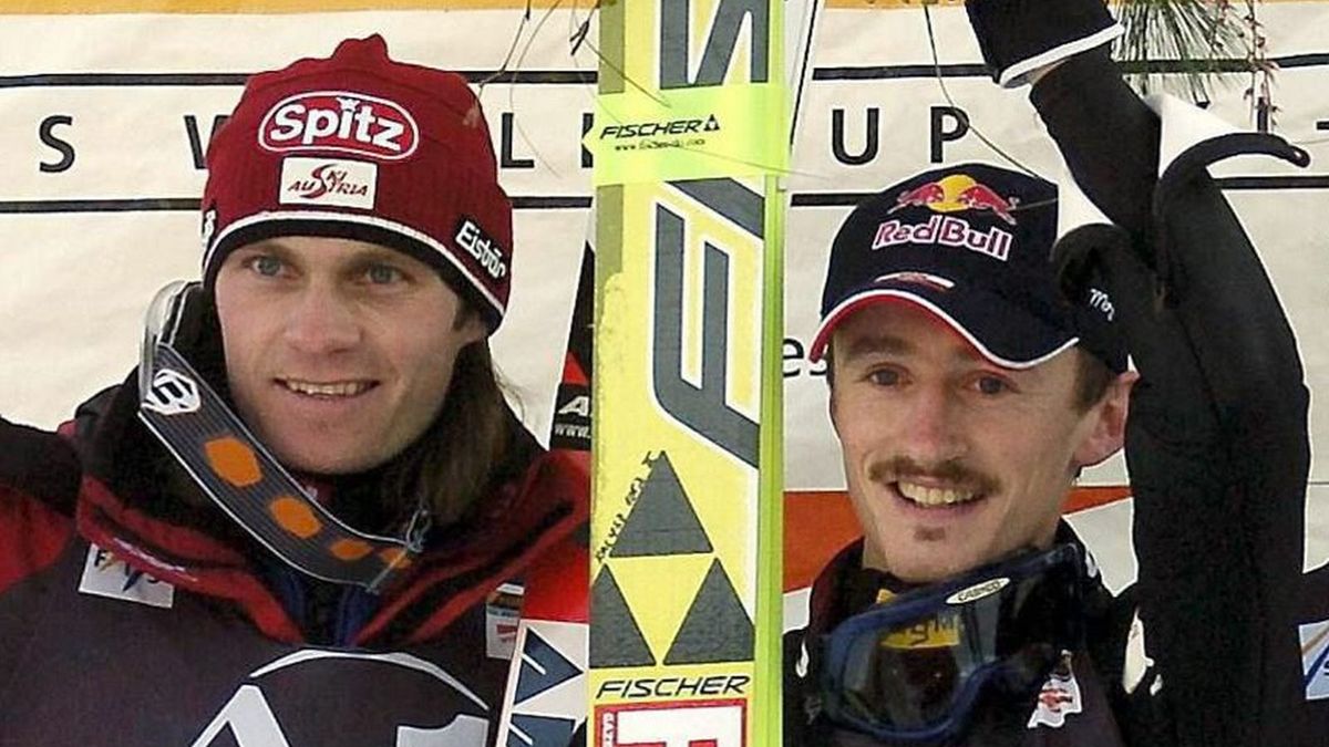 PAP/EPA / ROBERT PARIGGER / Na zdjęciu: Andreas Widhoelzl i Adam Małysz