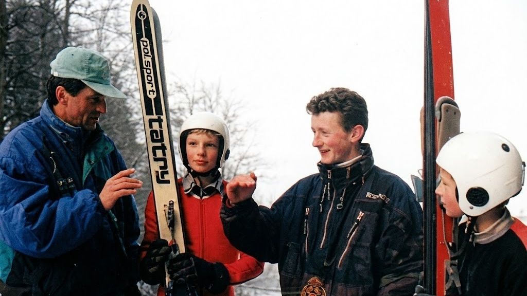 Trener Jan Szturc (z lewej) i młody Adam Małysz (z prawej) fot. materiały własne