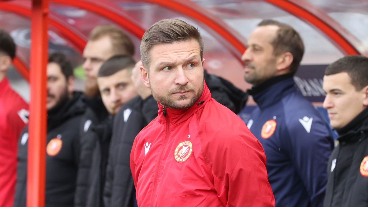 PAP / Marian Zubrzycki / Na zdjęciu: trener Widzewa Łódź Daniel Myśliwiec