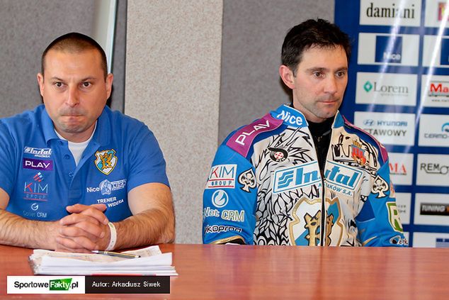 Rafał Trojanowski nie zawodzi, jak na kapitana przystało - mówi Michał Widera