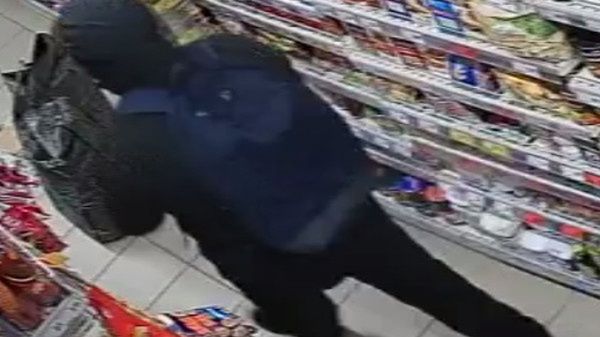 Wizerunek jednego z  podejrzanych mężczyzn 