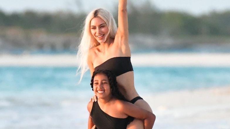 Kim Kardashian szaleje na plaży podczas sesji zdjęciowej z dziećmi