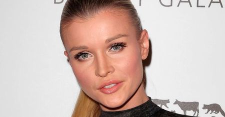 Joanna Krupa: najpierw błysnęła piersiami, teraz się tłumaczy
