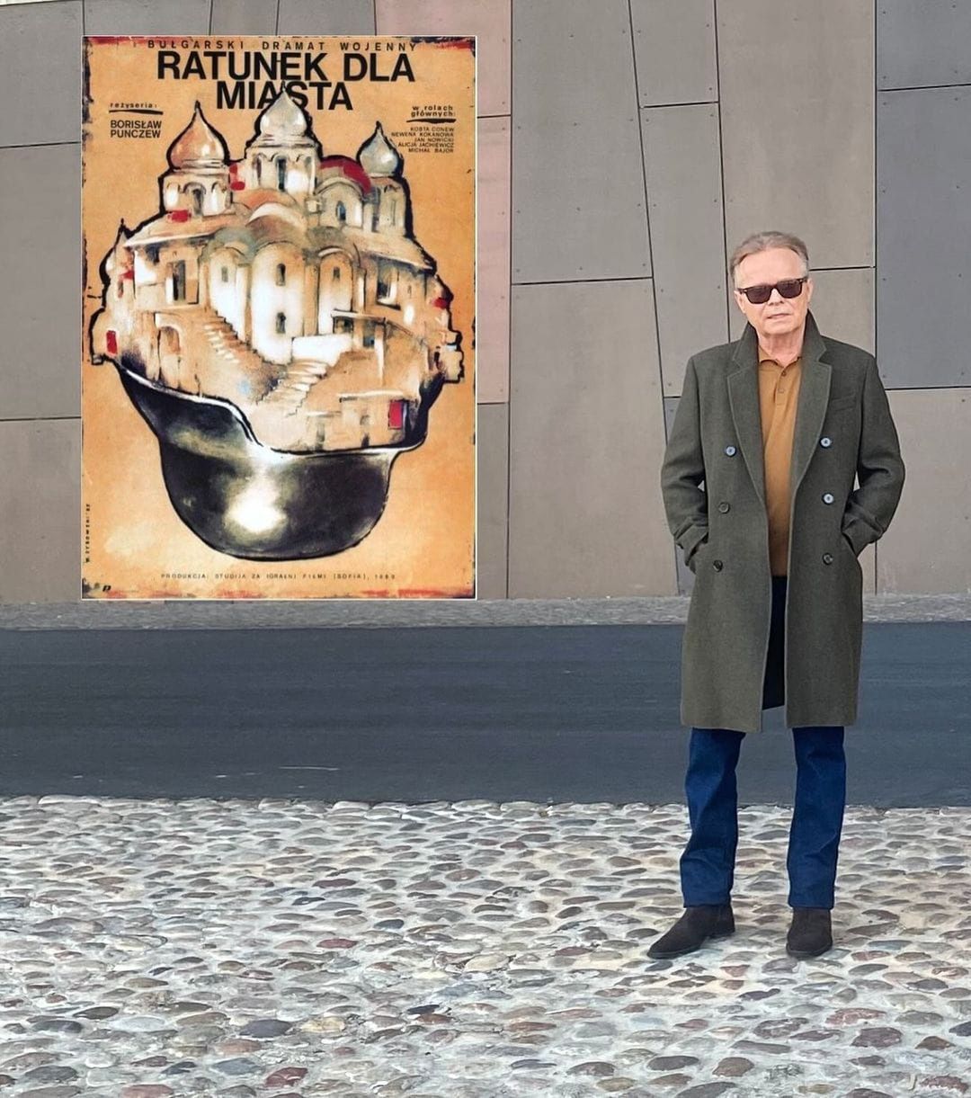 Do Jakiego Popularnego Wyobrażenia Ojczyzny Odwołuje Się Artysta