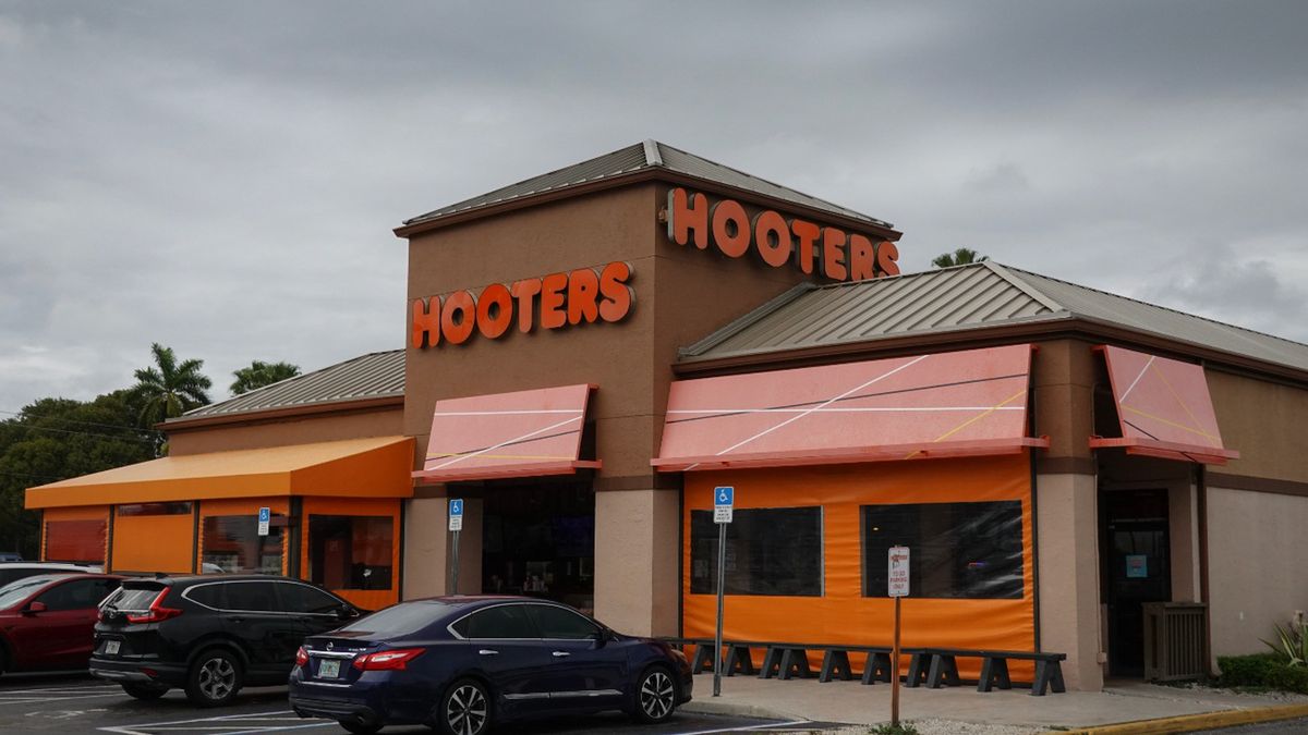 Sieć restauracji Hooters ogłosiła upadłość po 42 latach