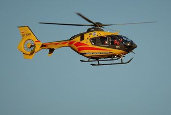 Gmina Istebna: Lądował śmigłowiec LPR-u. Trzylatka wypadła z balkonu w domu w gminie Istebna. Dziecko doznało obrażeń głowy i wewnętrznych