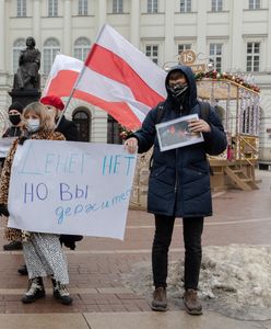 Warszawa. Protest na Nowym Świecie w obronie Nawalnego