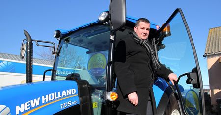 Komornik zajął jego ciągnik za długi sąsiada. Finał głośnej sprawy