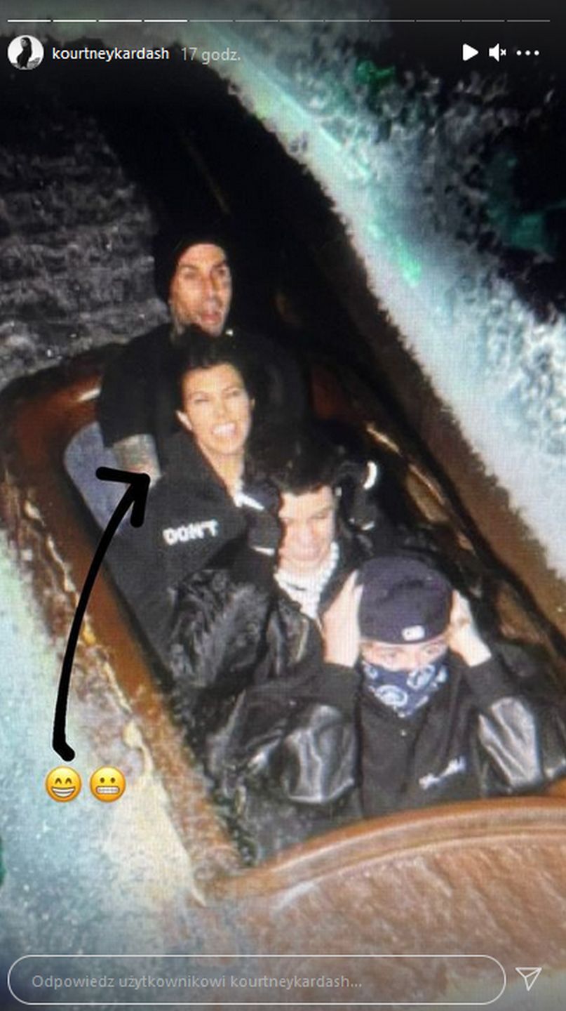 Kourtney Kardashian i Travis Barker w parku rozrywki
