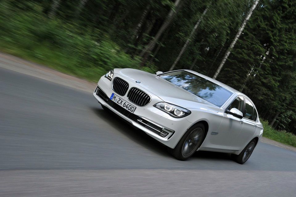 BMW serii 7 2013 (8)