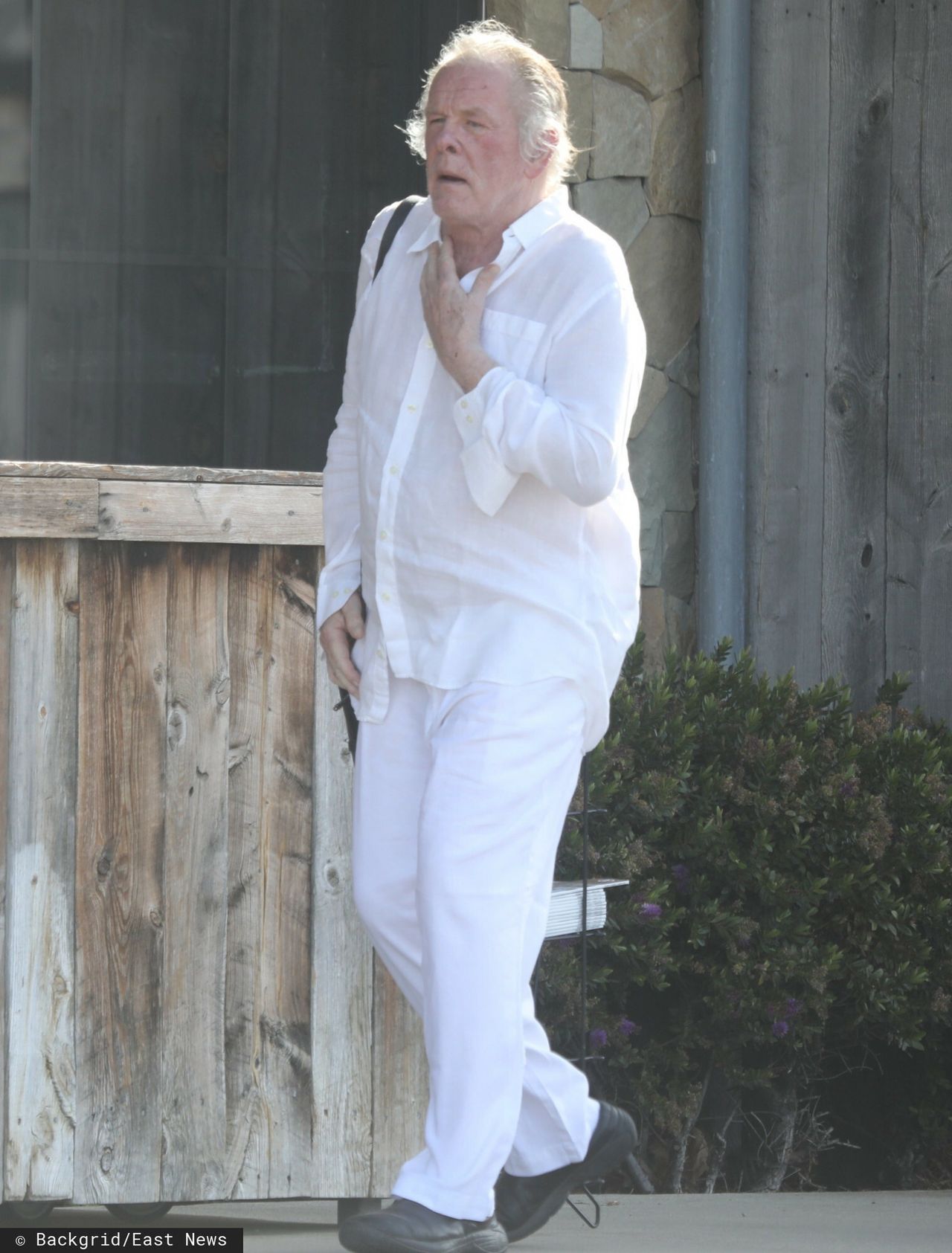 Nick Nolte na spacerze 