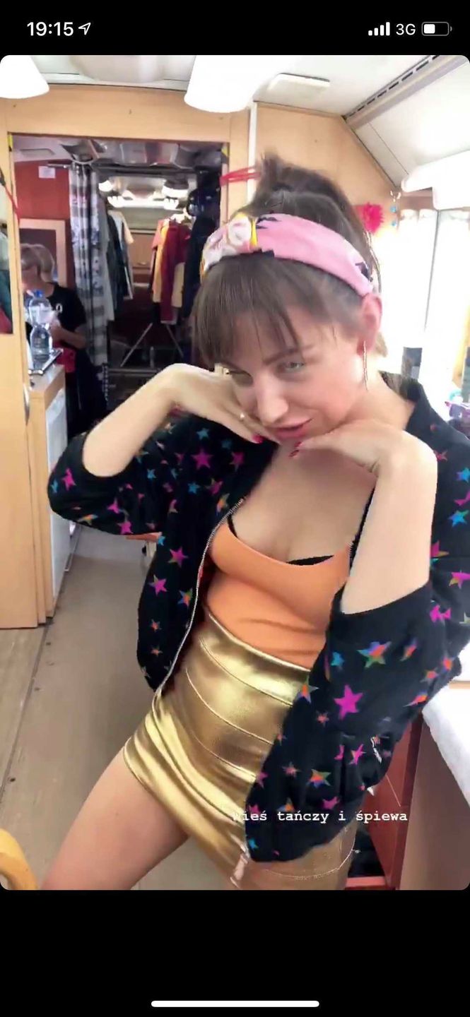 Julia Wieniawa wieś tańczy wieś śpiewa,