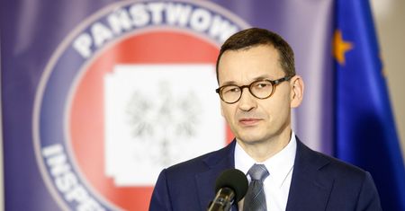 Zmiany na czwartą falę. Będą drakońskie kary za oszukiwanie sanepidu