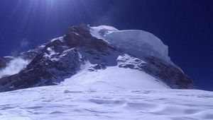 Nepalczycy o krok od pierwszego zimowego zdobycia K2! 10 wspinaczy wejdzie na szczyt
