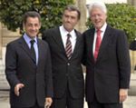 Sarkozy spotkał się z Juszczenko i Clintonem