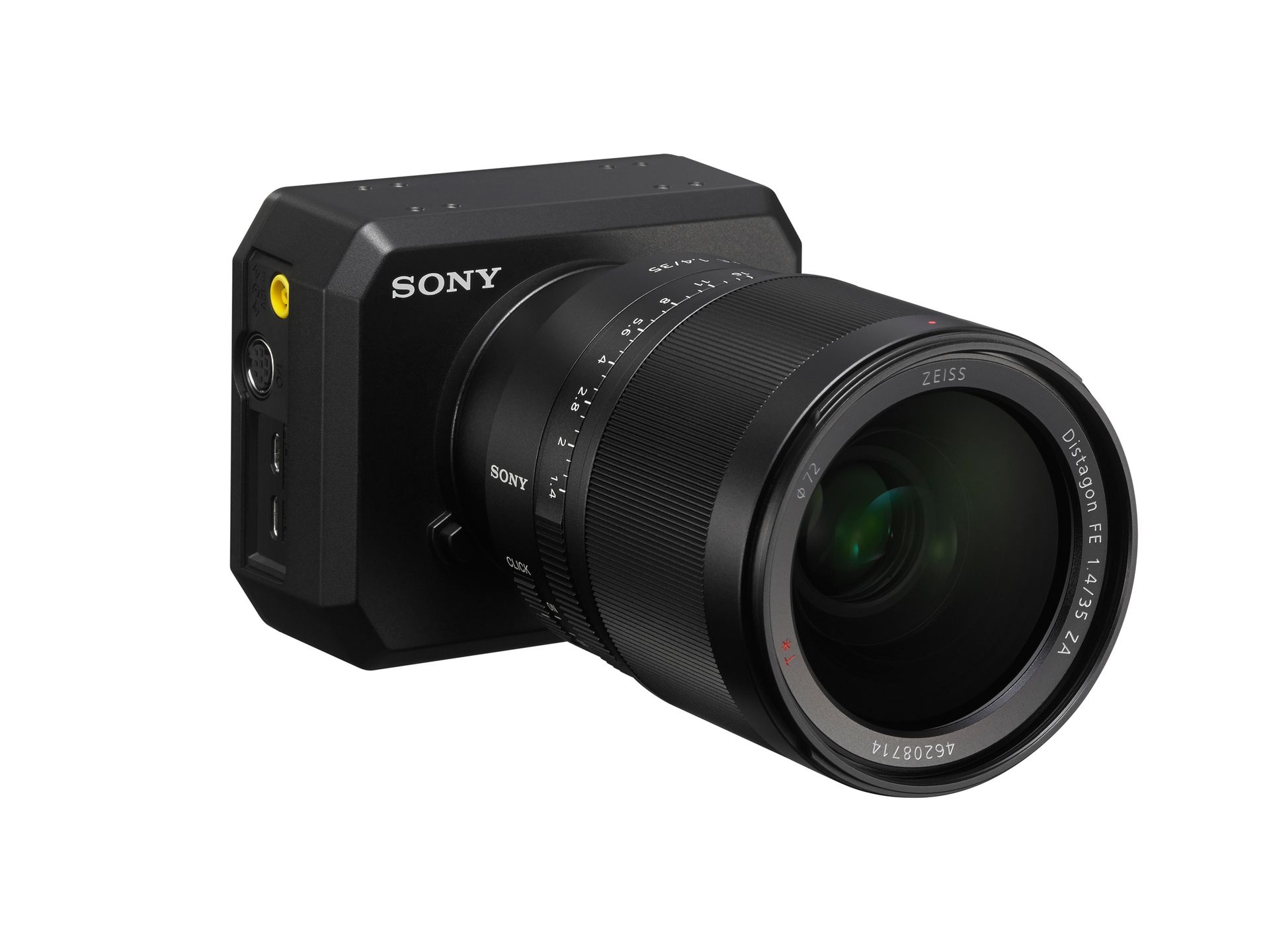 Sony UMC-S3C - najmniejsza, pełnoklatkowa kamera filmująca w 4K w ciemnościach. Takie rzeczy tylko w Sony 2