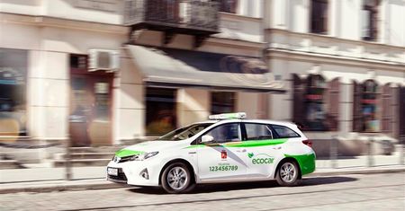 Hybrydowe Toyoty Auris jako taksówki