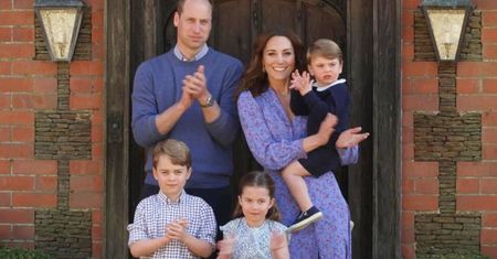 Książę William, Kate Middleton i ich dzieci oklaskują brytyjską służbę zdrowia (WIDEO)