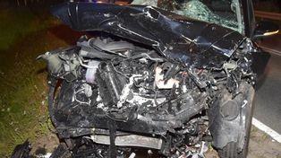 19-latek zjechał na czołówkę. Jedna osoba zginęła, trzy są ranne