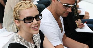 Kylie nie spędzi świąt z Robbie Williamsem