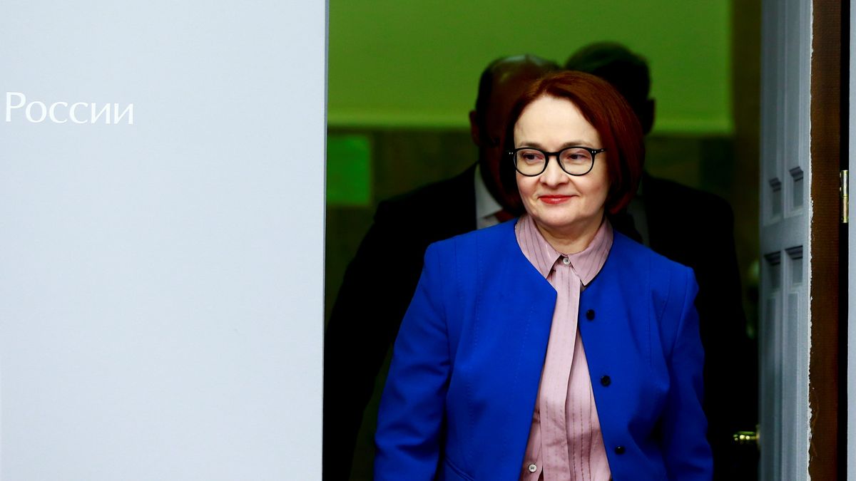 MOSCOW, RUSSIA - DECEMBER 13: Russian Central Bank Governor Elvira Nabiullina arrives to makes a speech during press conference, after bank's decision to cut interest rates from 6.50% to 6.25%, Moscow, Russia on December 13, 2019. (Photo by Sefa Karacan/Anadolu Agency via Getty Images)