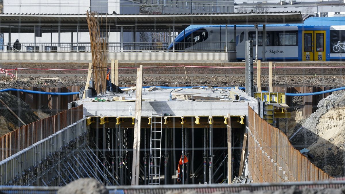 Jeden duży fundusz na inwestycje kolejowe. Rząd szykuje zmiany