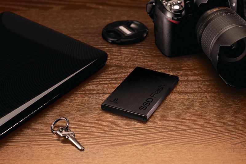 Nowe, zewnętrzne dyski SSD Iomega - szybkie i bardzo drogie 2