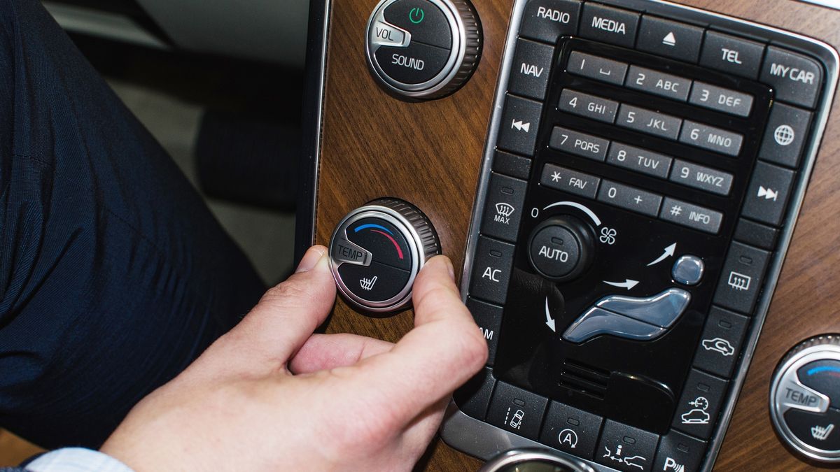 Odpowiednie używanie klimatyzacji pozwala zaoszczędzić na paliwie