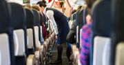 Odsłania kulisy pracy stewardessy: można zarobić do 9 tys. zł