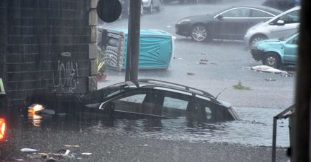 Potężna burza nad Sycylią. Miasto zalane, nie żyje mężczyzna