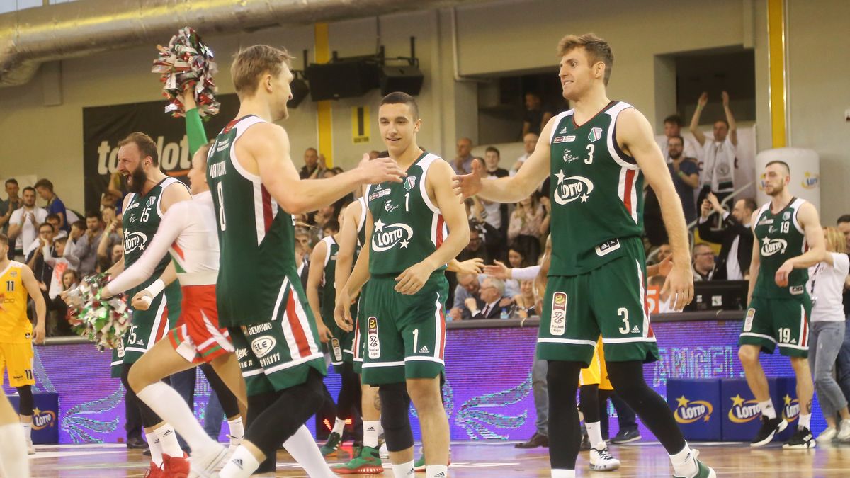 Newspix / Adam Starszyński / Na zdjęciu: koszykarze Legii