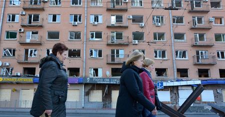 Próbują wrócić do normalności. W Kijowie otwarto część atrakcji