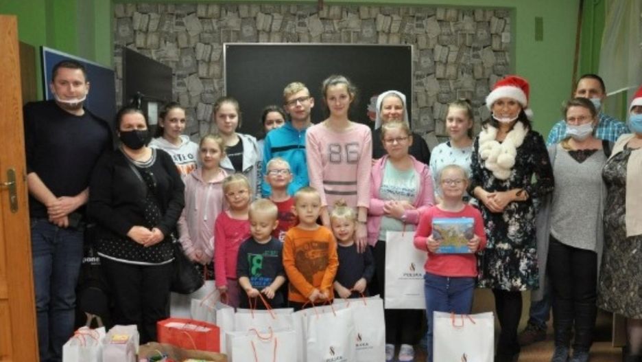 Dzieci z Domu Dziecka w Topolinie po tegorocznej zbiórce charytatywnej