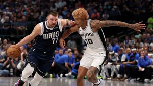 Polak udanie rozpoczął sezon w NBA. Sochan był najlepszym strzelcem Spurs