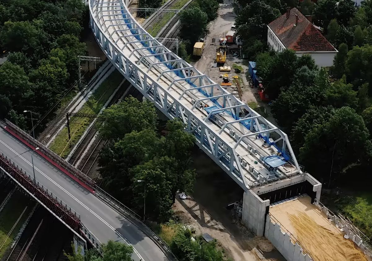 Wrocław. Konstrukcja wiaduktu na TAT gotowa. Kosztowała 40 mln zł