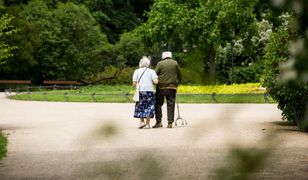 Minimalna waloryzacja emerytur i rent w przyszłym roku. Dla niektórych ratunkiem będzie "czternastka"