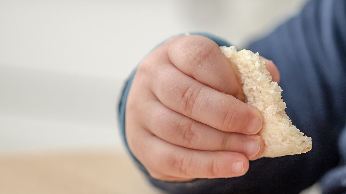 Co zrobić gdy dziecko się zakrztusi?