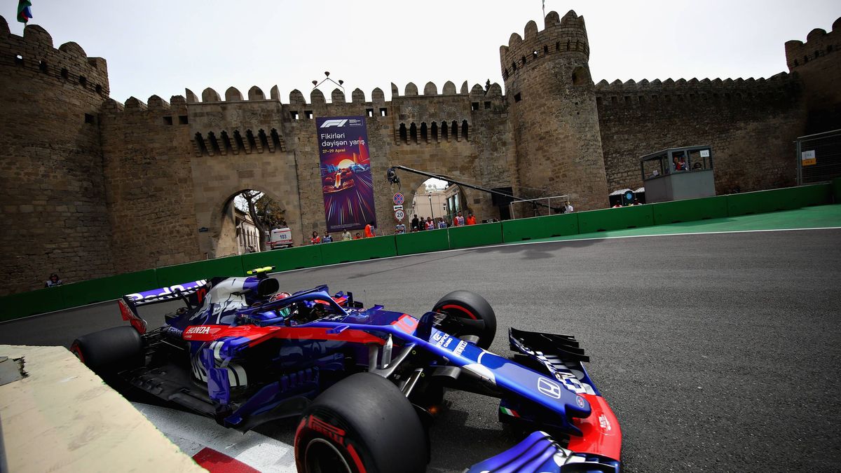 Pierre Gasly na torze w Baku