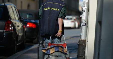 Wezwali lekarza do seniora. Medyk go zobaczył i zadzwonił po policję