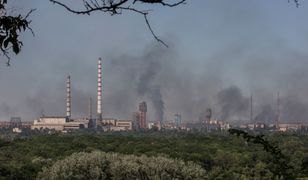 Wojna w Ukrainie. Szturm Rosjan. Ogromny pożar w zakładach chemicznych [RELACJA NA ŻYWO]