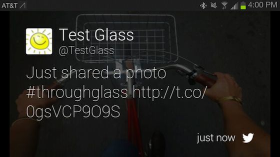 Aplikacja Twittera dla Google Glass | fot. theverge.com