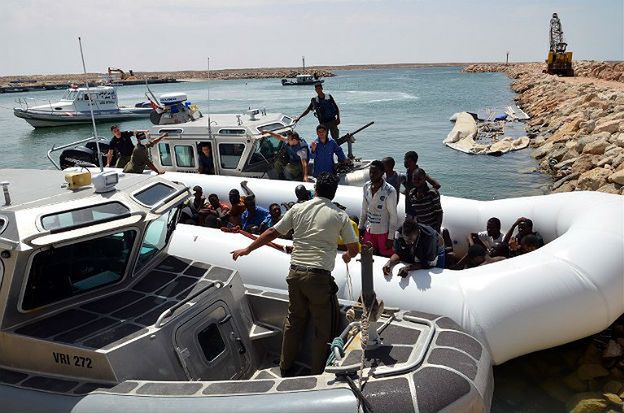 Ok. 50 imigrantów znaleziono martwych w ładowni statku u wybrzeży Libii