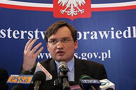 Ziobro ujawnił akta "moskiewskiej pożyczki" dla PZPR